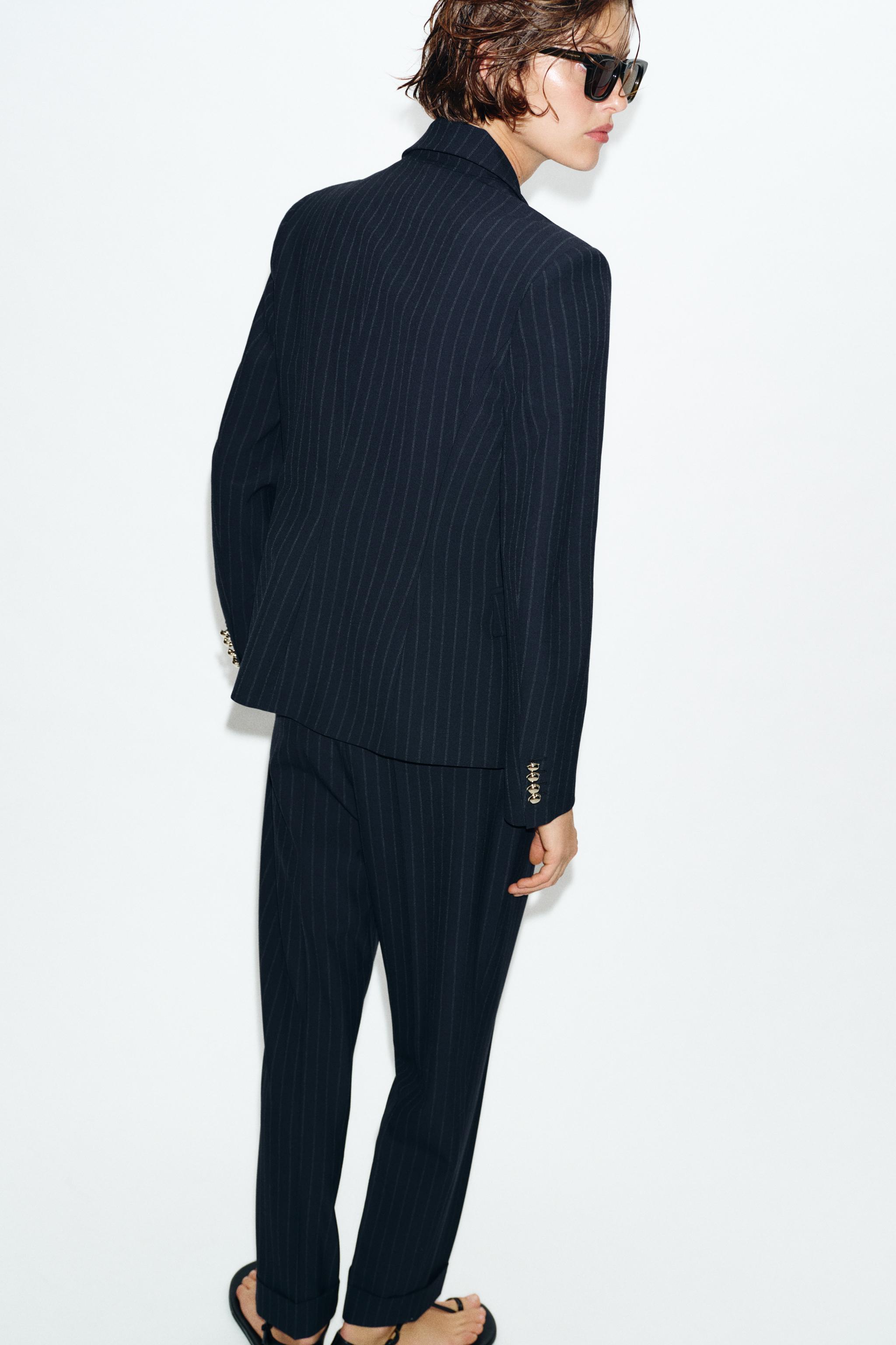 PINSTRIPE BLAZER
